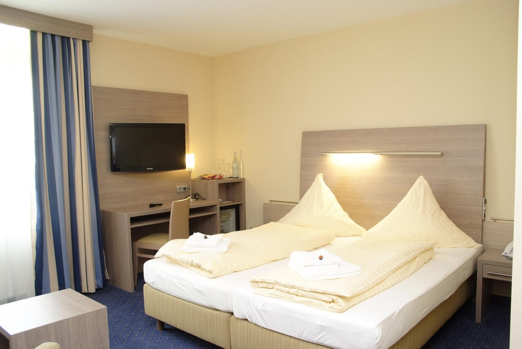 Hotel Bügener Gronau  Habitación foto